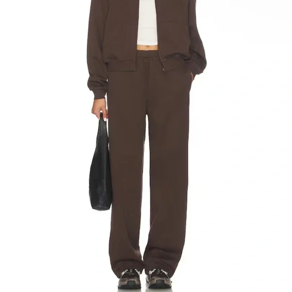 NWT Skims Fleece Classic Straight Leg Pants! Size 2X Dark Sepia! - Picture 1 of 6